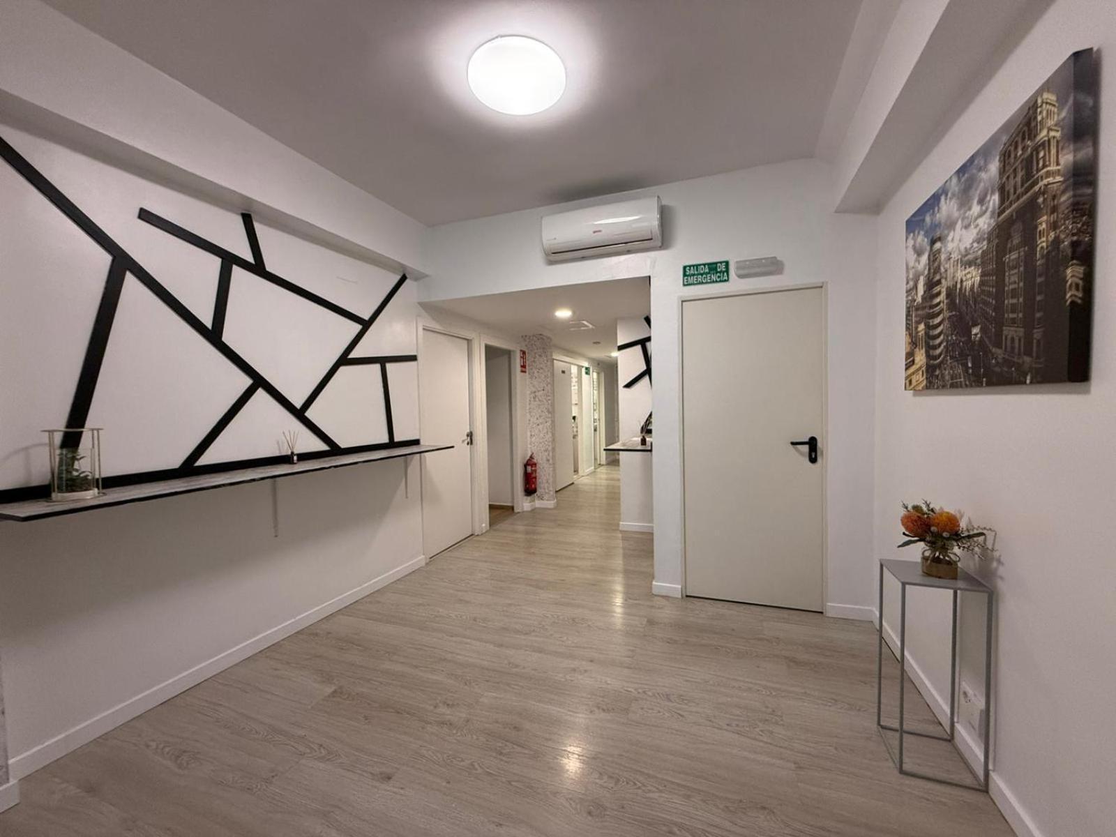 Hostel Tkh-Rooms Mate مدريد المظهر الخارجي الصورة