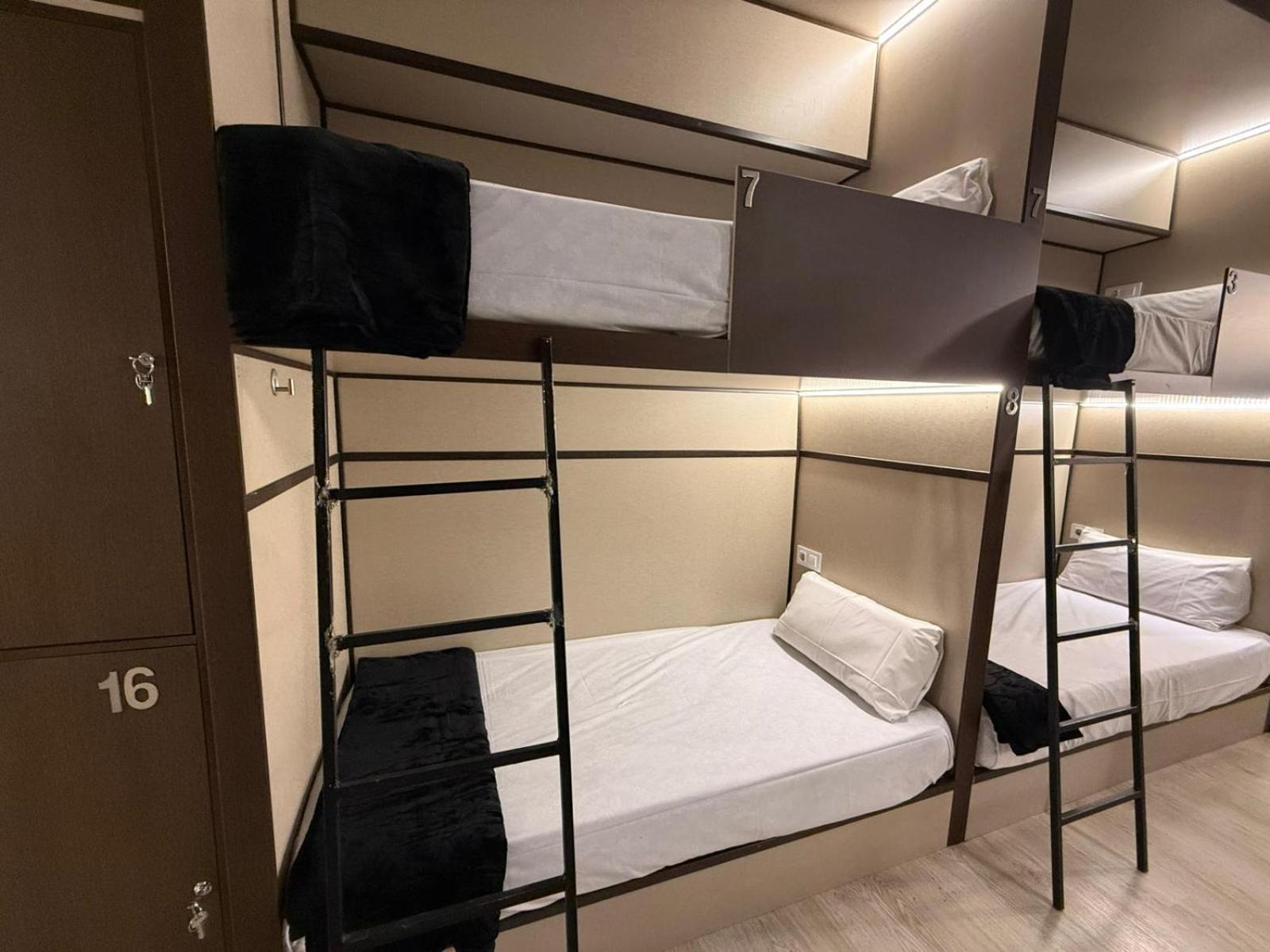 Hostel Tkh-Rooms Mate مدريد المظهر الخارجي الصورة