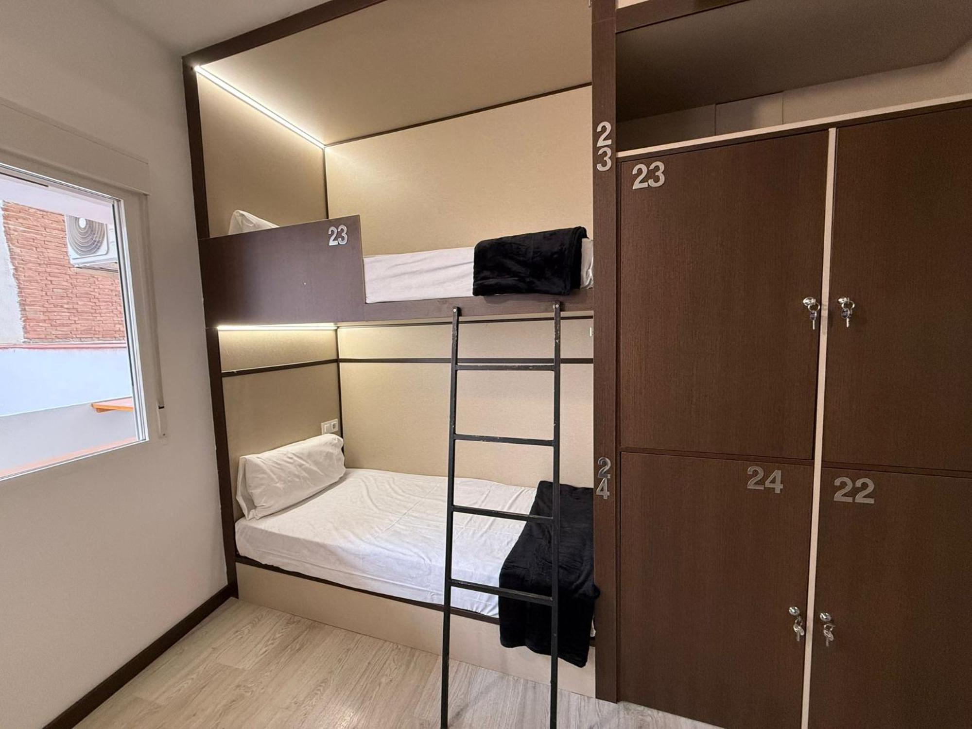 Hostel Tkh-Rooms Mate مدريد المظهر الخارجي الصورة